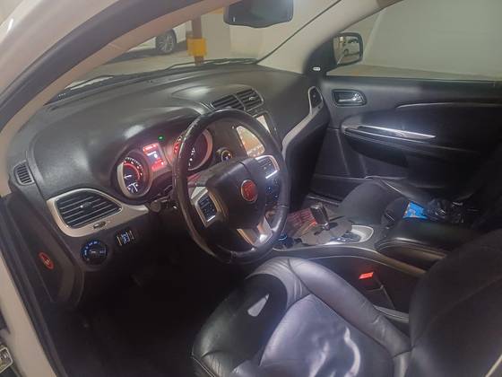 FIAT FREEMONT 2.4 PRECISION 16V GASOLINA 4P AUTOMÁTICO